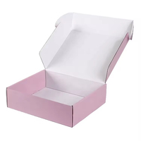Boîtes d'expédition cadeaux ondulées exquises de haute qualité, très demandées, portables et personnalisables avec logos gravés en relief pour les commandes