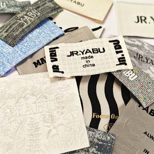 JINRUI Katlamalı Dokuma Giysi Etiketi, Kumaş Bakım Etiketi, Özel Logo Baskılı Pamuklu Etiketler, Giysi Etiketleri - Product Image 2