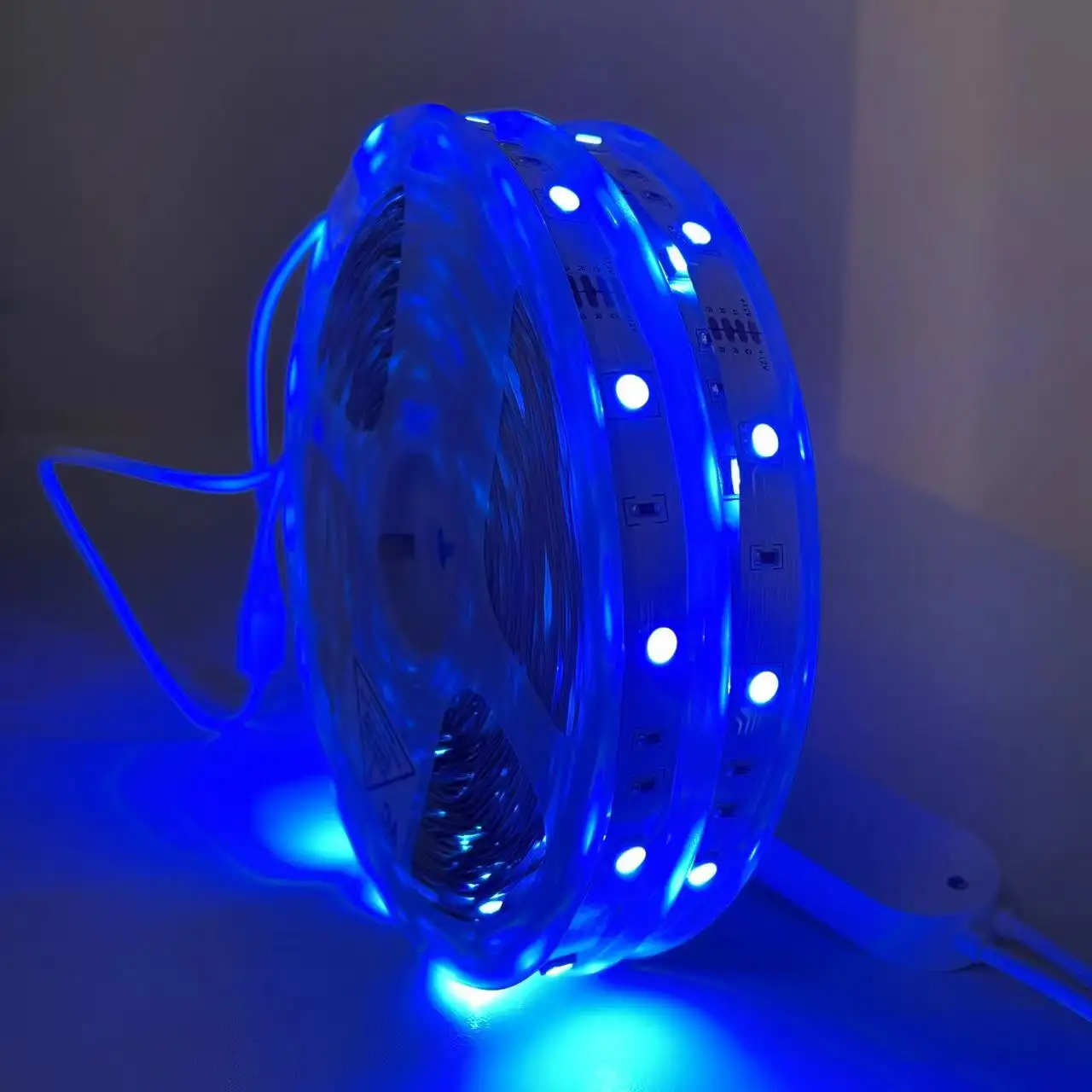 Meistverkaufte wasserdichte flexible Outdoor-LED-Baumlichter LED-Streifen LED-Bandlicht individualisierbare Länge