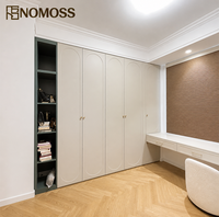 Armoires de dressing de luxe sur mesure, design moderne avec organisation flexible pour projets de villas haut de gamme