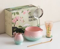 Coffret Cadeau Vert Fleur de Cerisier : Bol Chawan en Céramique, Fouet Chasen en Bambou, Cuillère Chashaku, Passoire, Support pour Fouet, Ensemble Matcha