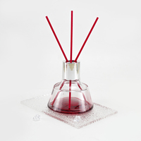 Ensemble cosmétique en verre transparent à fond rouge dégradé, avec bouchon argenté, diffuseur à bâtonnets, flacon compte-gouttes, pot à crème, emballage pour parfums d'intérieur et soins de la peau