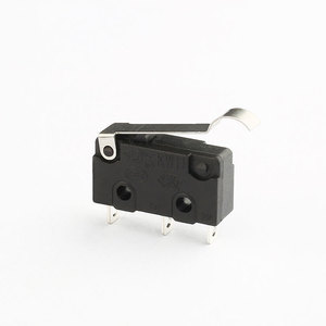 Venta directa de fábrica Yongxing KW11 3A 250V 3 pines palanca larga negro Micro interruptor UL <span class=keywords><strong>CE</strong></span> - Product Image 3