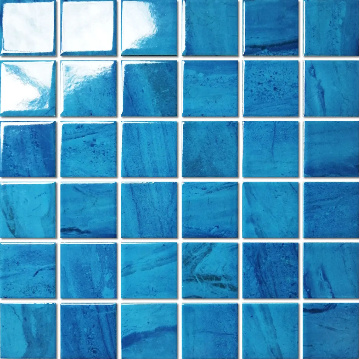 Hasin saf renk büyük boy toptan popüler mavi sırlı kare şekli yüzme havuzu için seramik mozaik karo