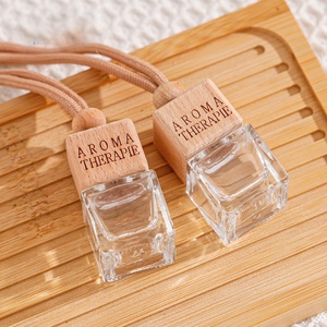 Deodoranti per auto di fabbrica 8ML Mini vetro trasparente profumato bottiglia diffusore Aroma ciondolo aromaterapia con tappo di legno - Product Image 6