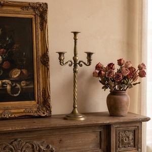 Candelabro de Cinco Brazos, Estilo Vintage, Decoración Romántica para Mesa, Acabado Dorado - Product Image 2