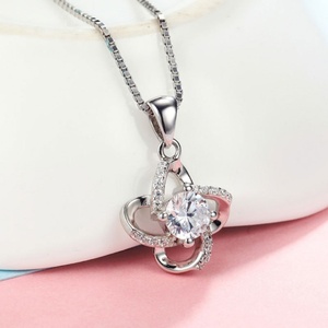 Collier chaîne à maillons en argent sterling tendance et élégant pour femmes, forme pétales, zircon avec placage rhodium - Product Image 5