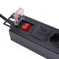 Fournisseur du Zhejiang, unité de distribution d'alimentation (PDU) en aluminium 16A / 32A avec protection contre les surtensions, 8 prises, 220-250V, 19 pouces, 1.5U, noir