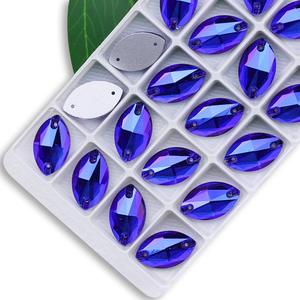 Vente flash : strass en <span class=keywords><strong>verre</strong></span> à dos <span class=keywords><strong>plat</strong></span> avec trou, couleur AB, à coudre, pour vêtements <span class=keywords><strong>de</strong></span> mariage, robes <span class=keywords><strong>de</strong></span> soirée, chaussures - Product Image 4