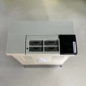 Motor de Accionamiento de Eje DCS MDS-B-SVJ2-20 para Automatización Industrial con Construcción de Plástico y Aluminio MDS-B-SVJ2-20 MDS-B-SVJ2-20 DC - Product Image 3