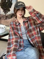 Kemeja Kotak-kotak Wanita Lengan Panjang Longgar Kancing Depan Kasual Oversize Bahu Jatuh Ujung Melengkung Multi Warna Atasan Blus