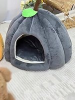 Maison pour chat en velours au design moderne et mignon avec imprimé agneau, pliable, portable, nid douillet pour animaux de compagnie, lit en flanelle douce et coton, accessoire intérieur/extérieur