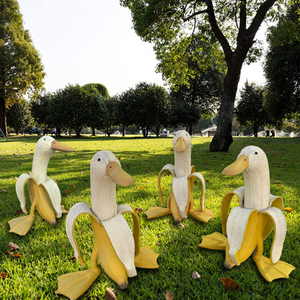 Statua di Banana e Anatra in Resina, Decorazione Artistica Unica per <span class=keywords><strong>Giardino</strong></span>, Patio o Cortile - Product Image 4