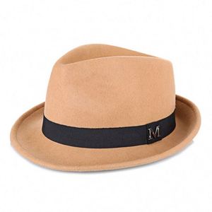Vente en gros AXGIFTS – Chapeau Fedora en feutre noir classique, chaud et élégant, personnalisable pour homme, avec bord incurvé en polyester - Product Image 6