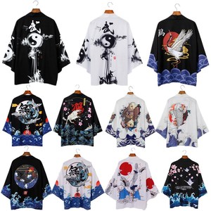 Kimono <span class=keywords><strong>giapponese</strong></span> personalizzato Kimono fantasma cartone animato <span class=keywords><strong>giapponese</strong></span> Haori Anime Kimono <span class=keywords><strong>abbigliamento</strong></span> - Product Image 1