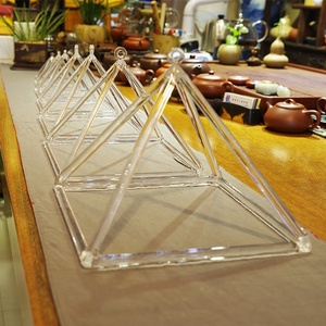 Pyramide chantante en cristal transparent en gros avec accessoire gratuit, pyramides chantantes pour la guérison énergétique - Product Image 4
