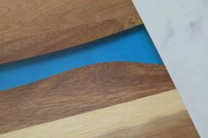 Planche à fromage et à charcuterie rectangulaire en bois d'acacia vert et résine époxy, écologique, 1,3 cm d'épaisseur, livraison gratuite aux États-Unis - Product Image 3