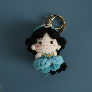 Porte-clés pendentif <span class=keywords><strong>en</strong></span> <span class=keywords><strong>laine</strong></span> crochetée <span class=keywords><strong>fait</strong></span> <span class=keywords><strong>main</strong></span>, motif princesse mignonne, poupée de dessin animé tissée, exquis pour sac - Product Image 6