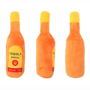 Peluches Personalizados de Alta Calidad con Forma de Botella de Whisky, Vodka y Tequila, Juguetes de Peluche para Mascotas - Product Image 3