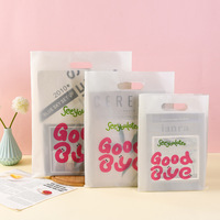 Sacs cadeaux en plastique PE style anglais, thème frais, en stock, sacs fourre-tout mignons à bouche plate à quatre doigts, personnalisables