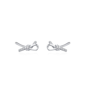 Pendientes de Plata de Ley S925 con Diseño de Mariposa y Circonitas Brillantes, Versión en Cobre Personalizable - Regalo de Aniversario para Mujer - Product Image 6