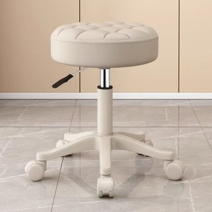 Vente flash 360 °   Chaise de barbier en cuir pivotante, réglage de la hauteur portable, durable, facile à nettoyer, confortable, salon de beauté, bar à ongles - Product Image 3