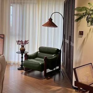 Luxuriöser <span class=keywords><strong>Retro</strong></span>-Lounge-Stuhl aus braunem Leder aus Holz, perfekt für gemütliche Wohnräume und entspannende Momente - Product Image 3