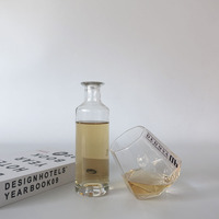 Bouteille de vin en verre à fond cannelé cylindrique de petite capacité 500 ml