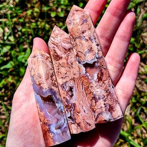 Vente en gros de pointes de cristal d'agate rose naturelle polie de style bohème de qualité supérieure pour une décoration intérieure unique et des cadeaux de vacances - Product Image 4