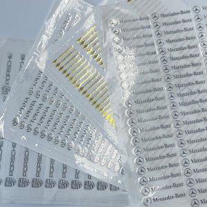 Vendita calda di lusso UV nome del marchio di marca adesivo <span class=keywords><strong>per</strong></span> occhiali avvolgente impermeabile 3D metallo Logo etichetta di trasferimento adesivo - Product Image 1