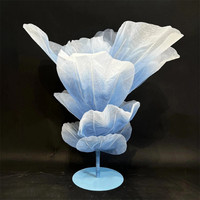 Fleur géante 3D en organza avec support, dégradé rose et blanc, artificielle, pour allée de mariage, événement, vitrine, décoration