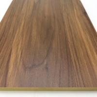 MDF de haute qualité, adapté à la fabrication de meubles.