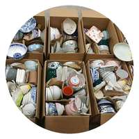 Vaisselle en céramique en stock : bols, assiettes, soucoupes, tasses – Modèle 0139 pour usage domestique quotidien, 50-60 pièces par lot