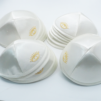 Venta al por mayor satén Kippa All Seeing Eye bordado Judaica Hat Custom Logo Jewish Kippah Yarmulke Kippot para regalo.