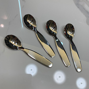 Cuchara corta de acero inoxidable 304 con mango ancho para niños, cuchara de postre de leche en polvo, tenedor para ensalada de frutas, juegos de cubiertos - Product Image 3