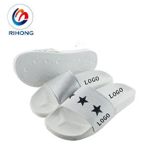 Nouvelles sandales blanches de Guangzhou, design tendance, en EVA, personnalisables avec logo OEM, pour hommes, été 2026 - Product Image 3