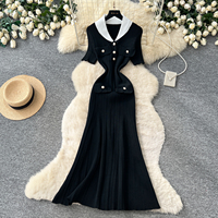 Robe midi d'été pour femme à col contrastant, manches courtes, boutonnée sur le devant, en tricot côtelé avec détail poche