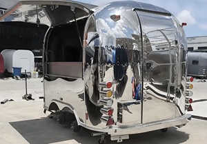 Camion <span class=keywords><strong>de</strong></span> restauration intelligent avec système <span class=keywords><strong>de</strong></span> point <span class=keywords><strong>de</strong></span> vente intégré, écran <span class=keywords><strong>de</strong></span> menu numérique et surveillance à distance des stocks pour les entreprises modernes - Product Image 6