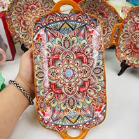 Ensemble d'assiettes à motifs de fleurs, vente en gros pas cher, design fantaisiste imprimé d'assiettes de restaurant en céramique vaisselle en vente