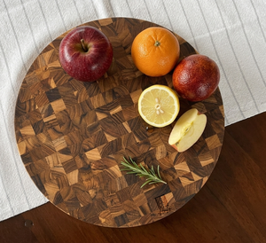 Tabla de Cortar de Madera de Acacia de Grano Completo Sostenible 30x30x2.5cm Utensilios de Cocina para el Hogar Stock de Fábrica Bloque de Carne Uso Doméstico - Product Image 1