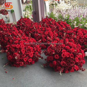 SMOOTH - Decoración de Mesa para Bodas y Eventos al por Mayor, Arreglo Floral Rojo, Bola de Flores Artificiales de Seda de 80 cm - Product Image 1