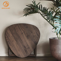 Table basse pliante en teck moderne et élégante, nouveaux modèles pour café, restaurant, villa, hôtel, salon