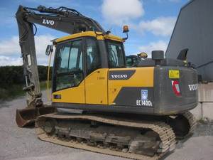 Excavatrice sur chenilles Volvo d'occasion EC140BLC, 14 tonnes, godet de 0,8 m, puissance de 98 kW - Product Image 3