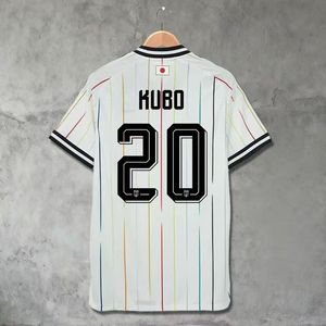 Kubo # Maglia da Calcio della Nazionale Giapponese 2020 Bianca con Strisce Multicolore per Partite Fuori Casa - Product Image 1