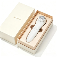 Boîte cadeau rigide personnalisée avec couvercle et base, logo estampé à chaud, doublure dorée, insert en EVA, boîte en papier pour emballage de produits de beauté