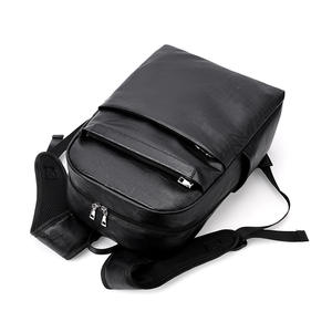 Mochila de negocios de gran capacidad para hombre, nueva mochila informal transfronteriza de cuero PU para ordenador para viajes de estudiantes y desplazamientos - Product Image 3