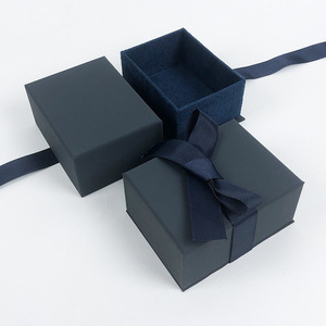 Caja de Joyería de Lujo Rectangular con Diseño de Caja dentro de Caja, Decoración con Cinta, Tapa y Base, Personalizada para Anillos, Venta al Por Mayor - Product Image 1
