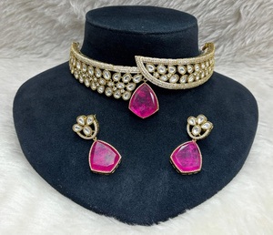 Conjunto de Pendientes y Collar Kundan Polki, Joyería Étnica India Tradicional para Mujer, para Bodas, Fiestas y Eventos - Product Image 1