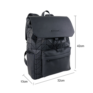 Mochila con cabeza de león - Product Image 2