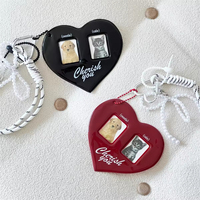 Porte-clés mousqueton Cœur Rouge style dessin animé, étui en plastique pour badge photo d'identité avec cordon, porte-clés en métal de qualité supérieure